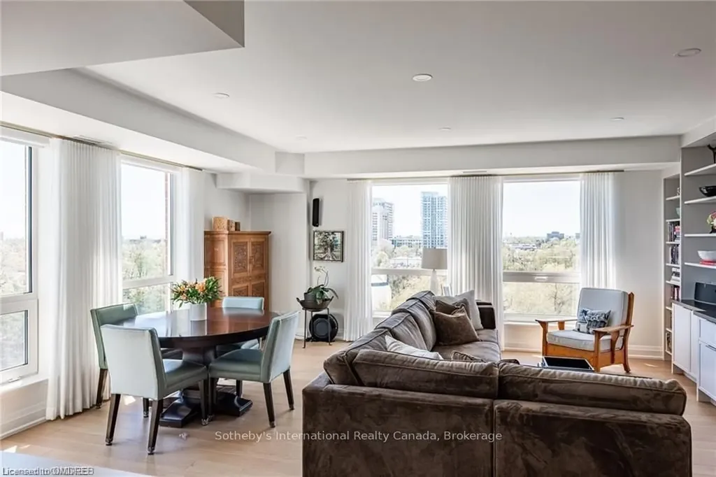 50 Old Mill Road Oakville ON L6J 7W1