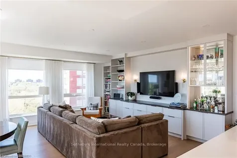 50 Old Mill Road Oakville ON L6J 7W1
