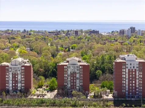 50 Old Mill Road Oakville ON L6J 7W1