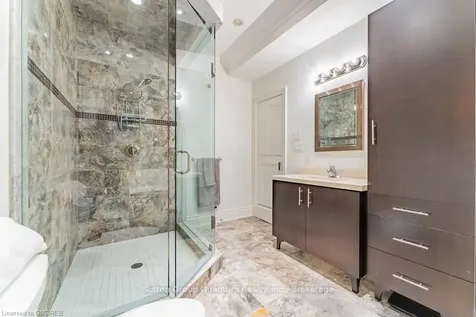 140 Rebecca Street N/a Oakville ON L6K 1J5