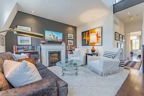 140 Rebecca Street N/a Oakville ON L6K 1J5