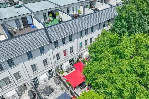 140 Rebecca Street N/a Oakville ON L6K 1J5