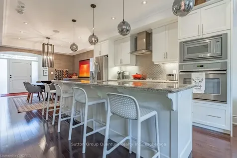 140 Rebecca Street N/a Oakville ON L6K 1J5