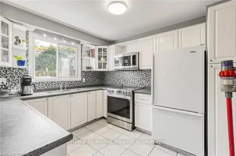 5475 Lakeshore Road Burlington ON L7L 1E1