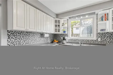 5475 Lakeshore Road Burlington ON L7L 1E1