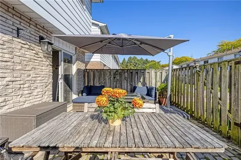 5475 Lakeshore Road Burlington ON L7L 1E1