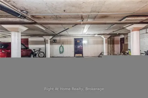 5475 Lakeshore Road Burlington ON L7L 1E1