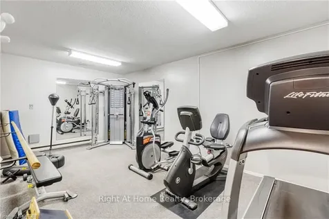 5475 Lakeshore Road Burlington ON L7L 1E1