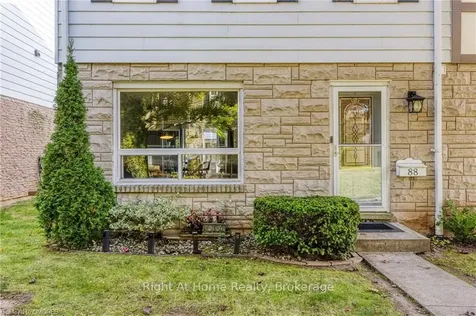5475 Lakeshore Road Burlington ON L7L 1E1