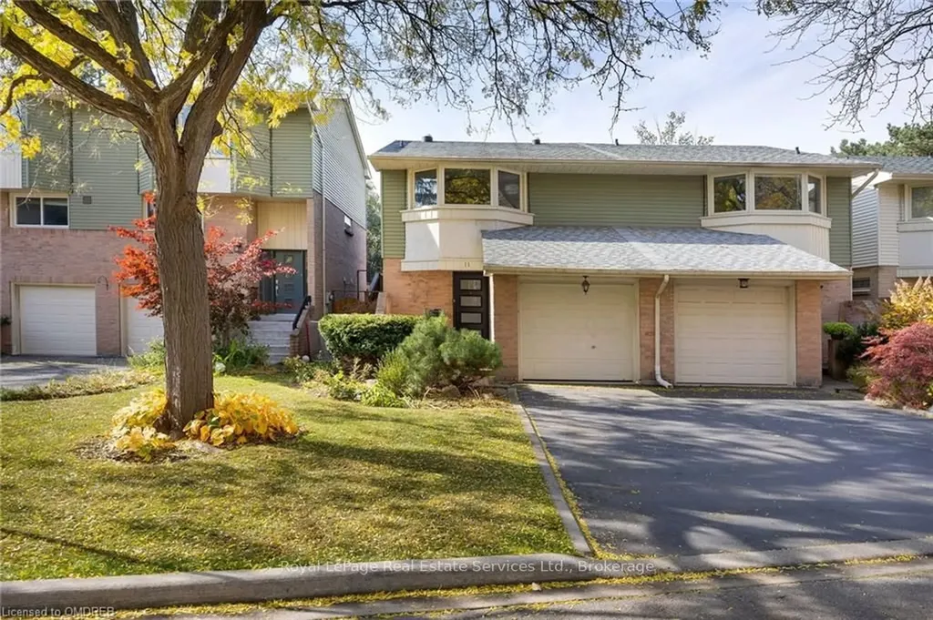 1135 Mccraney Street E Oakville ON L6H 3A3