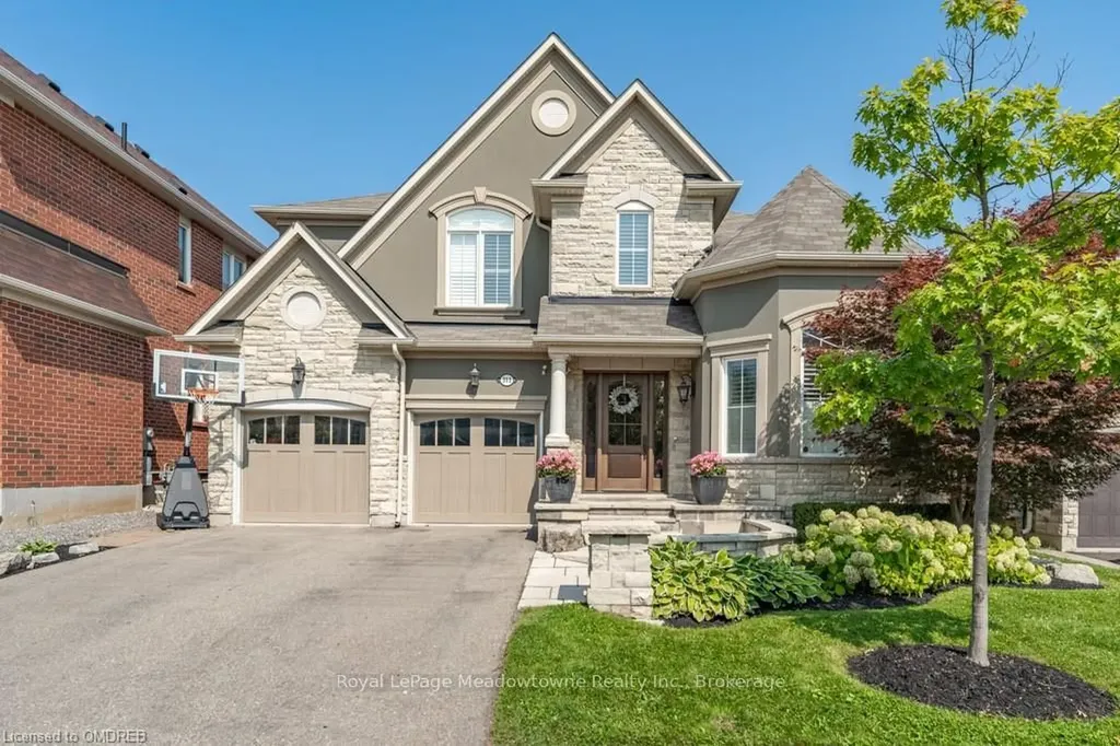313 Peregrine Way Milton ON L9T 7N6