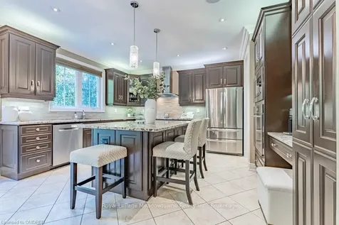313 Peregrine Way Milton ON L9T 7N6