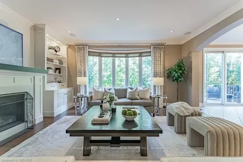 313 Peregrine Way Milton ON L9T 7N6