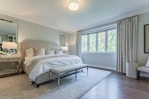 313 Peregrine Way Milton ON L9T 7N6