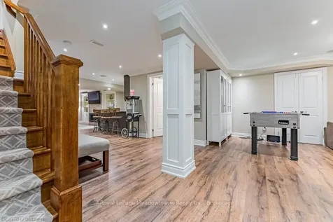 313 Peregrine Way Milton ON L9T 7N6