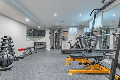 313 Peregrine Way Milton ON L9T 7N6