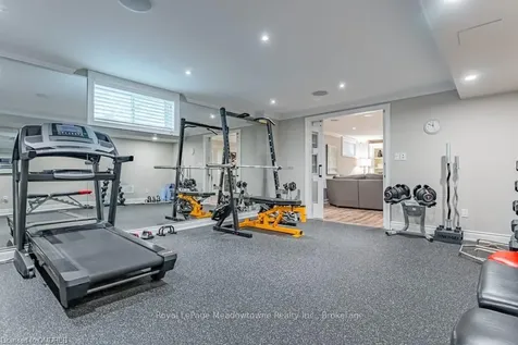 313 Peregrine Way Milton ON L9T 7N6