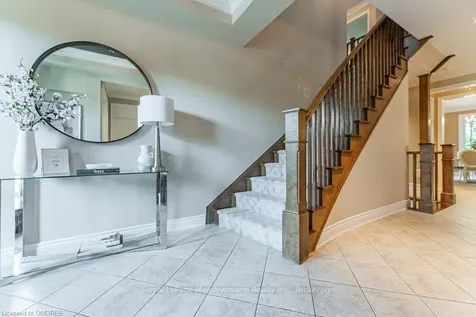 313 Peregrine Way Milton ON L9T 7N6