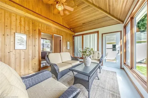 71 Bronte Street S Milton ON L9T 1Z4