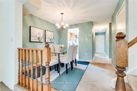 3086 Fontana Court Burlington ON L7M 2M1