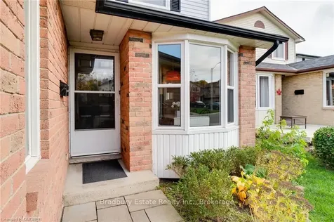 3086 Fontana Court Burlington ON L7M 2M1