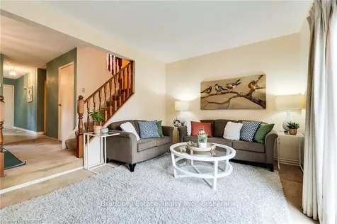 3086 Fontana Court Burlington ON L7M 2M1