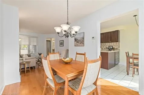 6903 Bansbridge Crescent Mississauga ON L5N 6T1