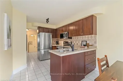 6903 Bansbridge Crescent Mississauga ON L5N 6T1