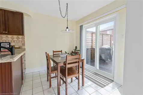 6903 Bansbridge Crescent Mississauga ON L5N 6T1