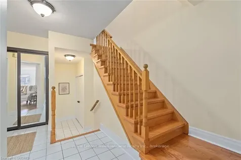 6903 Bansbridge Crescent Mississauga ON L5N 6T1