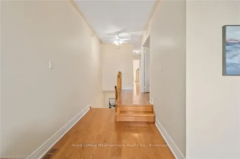 6903 Bansbridge Crescent Mississauga ON L5N 6T1