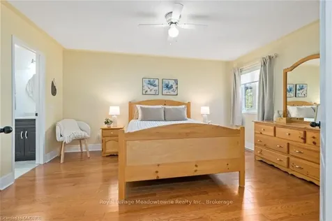 6903 Bansbridge Crescent Mississauga ON L5N 6T1