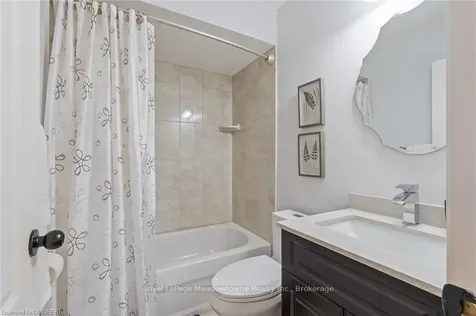 6903 Bansbridge Crescent Mississauga ON L5N 6T1