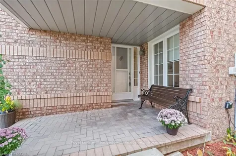 6903 Bansbridge Crescent Mississauga ON L5N 6T1