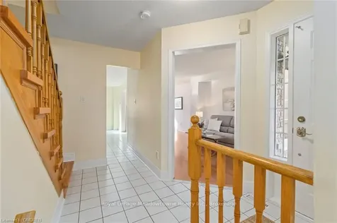 6903 Bansbridge Crescent Mississauga ON L5N 6T1