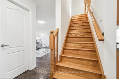 342 Dymott Avenue Milton ON L9T 7T3