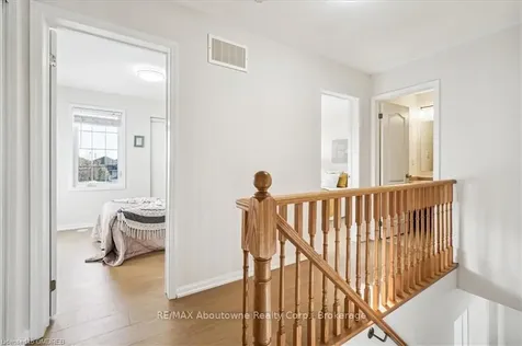 342 Dymott Avenue Milton ON L9T 7T3