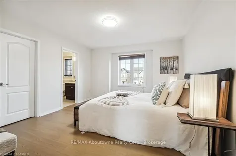 342 Dymott Avenue Milton ON L9T 7T3