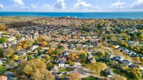 5500 Romanwood Crescent Burlington ON L7L 3N1