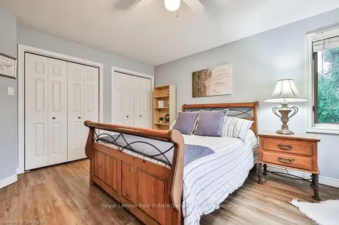 2134 Berryman Court Burlington ON L7M 2Y8