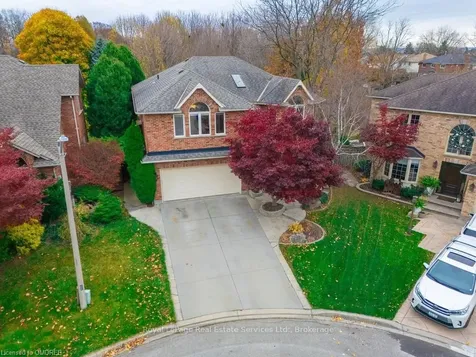 2134 Berryman Court Burlington ON L7M 2Y8