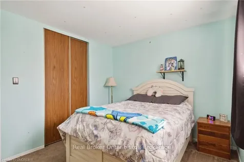 5475 Lakeshore Road Burlington ON L7L 1E1