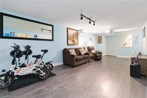 5475 Lakeshore Road Burlington ON L7L 1E1