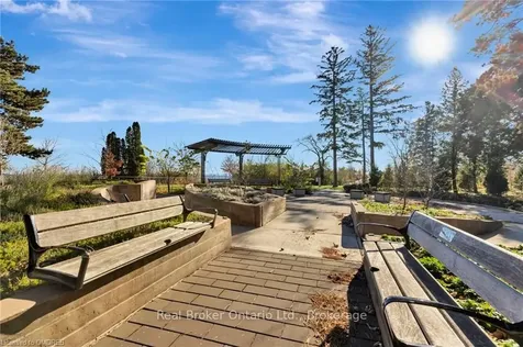 5475 Lakeshore Road Burlington ON L7L 1E1