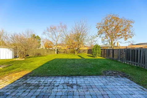 34 Ivybridge Drive Brampton ON L6V 2X2