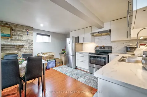 26 Pennywood Road Brampton ON L6V 2J8