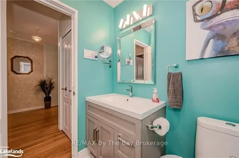 39 Athlone Avenue Brampton ON L6T 2N5