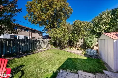 39 Athlone Avenue Brampton ON L6T 2N5