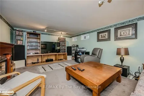 39 Athlone Avenue Brampton ON L6T 2N5