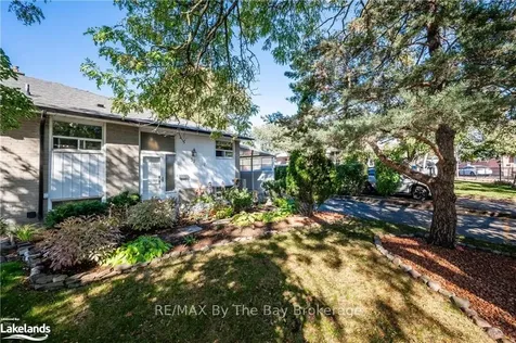 39 Athlone Avenue Brampton ON L6T 2N5